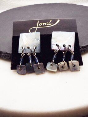JONEE' NEW GREY SHELL SQUARE W/ DANGLY SQUARES PIERCED EARRINGS 1